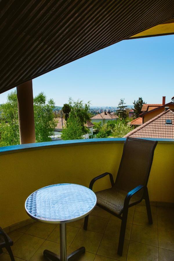 Pensiunea Imperial Targu Mures Exterior foto