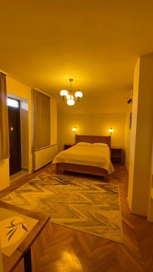 Pensiunea Imperial Targu Mures Exterior foto