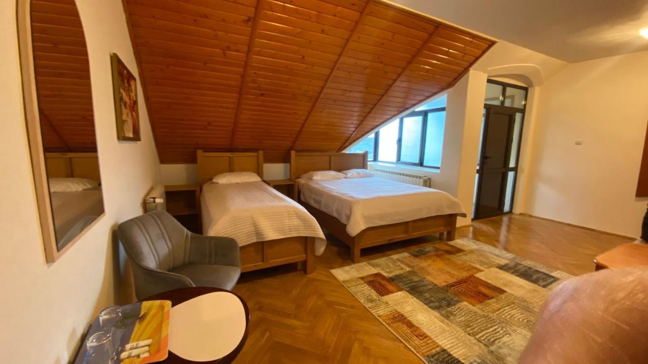 Pensiunea Imperial Targu Mures Exterior foto