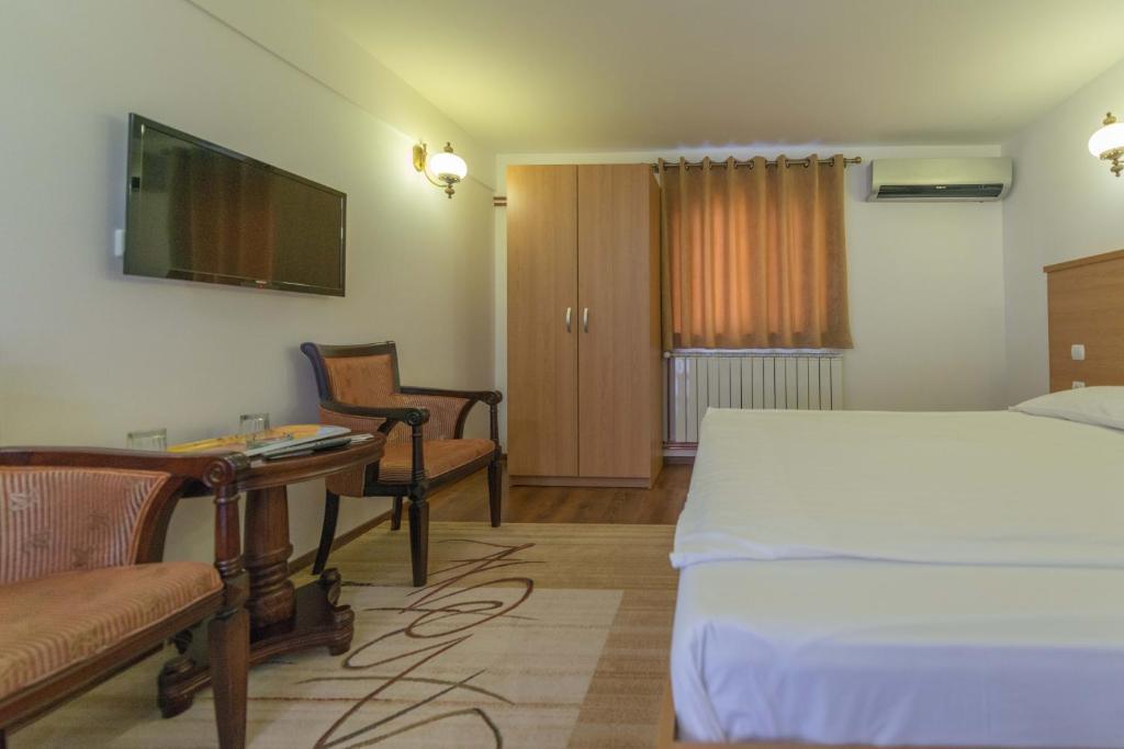 Pensiunea Imperial Targu Mures Exterior foto